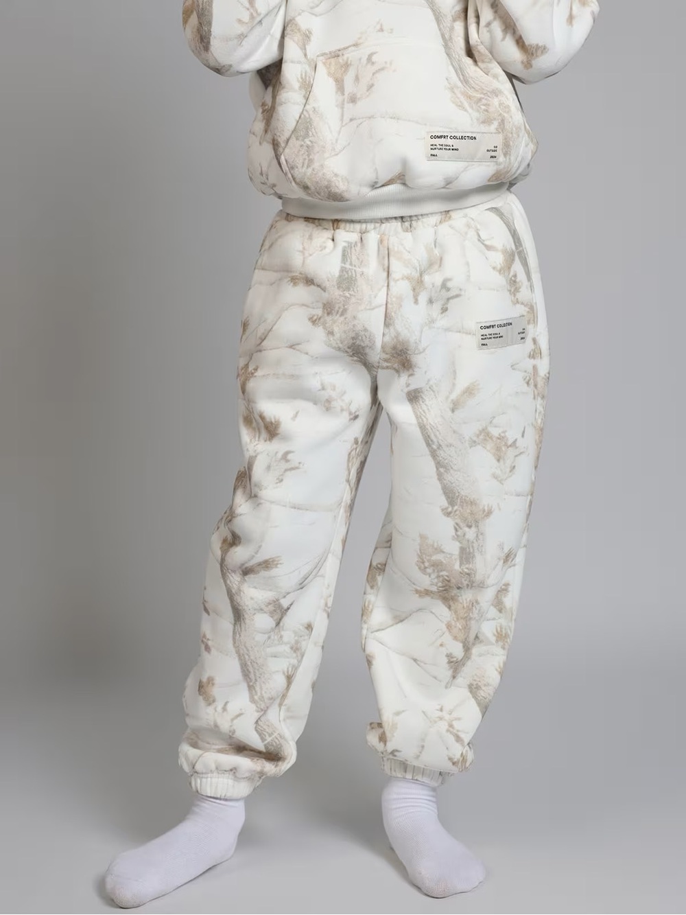 Comfrt Kids Camo Sweatpants in white oak